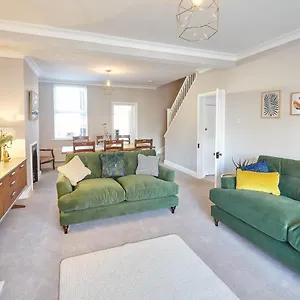 https://randolph-house.yorkshirehotels.net