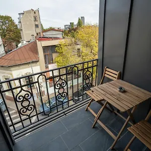 https://cozy-comfortable-apartment-cismigiu-park-pop7.bucharesthotelsnow.com